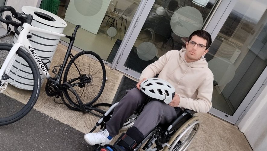 "Il saignait de partout et hurlait de douleur dans le fossé" : Anakïn, un cycliste de 17 ans, renversé par un chauffard dans l'Hérault
